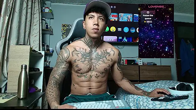 Snapshot of Nickhot0609 chatting on January 12, 2026, 4:07 am Nickhot0609 online show from January 12, 2026, 4:07 am