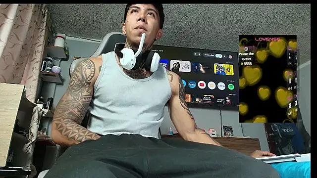 Snapshot of Nickhot0609 chatting on February 20, 2026, 10:43 pm Nickhot0609 online show from February 20, 2026, 10:43 pm