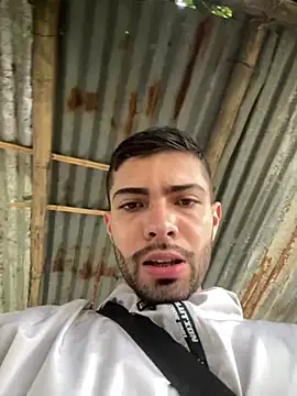 Jestebanano online show from March 4, 2026, 1:28 pm