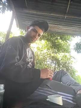 Jestebanano online show from March 19, 2026, 1:37 pm