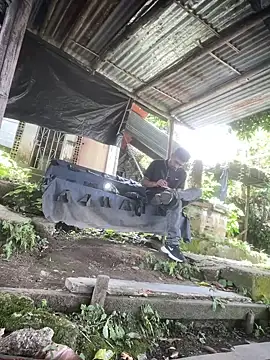 Jestebanano online show from April 10, 2026, 3:50 pm