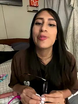 AleFantasy0001 online show from October 25, 2025, 4:42 am