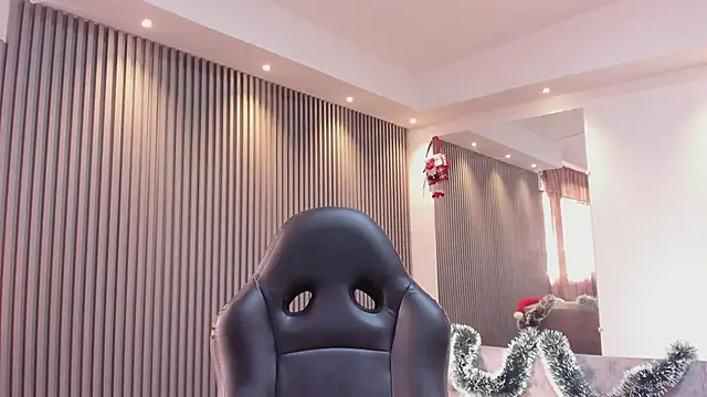 Snapshot of Electraa_fox chatting on December 27, 2024, 12:12 pm Electraa fox online show from December 27, 2024, 12:12 pm