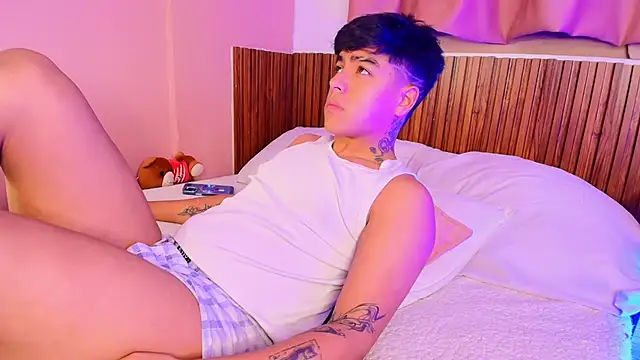 Snapshot of kiing_azahell chatting on November 15, 2025, 3:26 am kiing azahell online show from November 15, 2025, 3:26 am