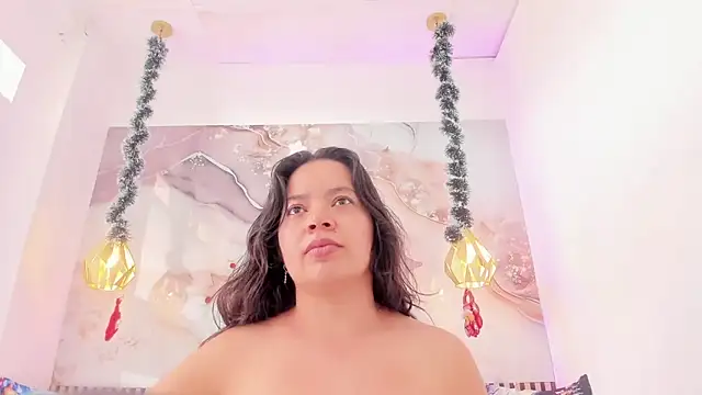 Snapshot of EvelynSweet1 chatting on December 3, 2025, 7:23 pm EvelynSweet1 online show from December 3, 2025, 7:23 pm