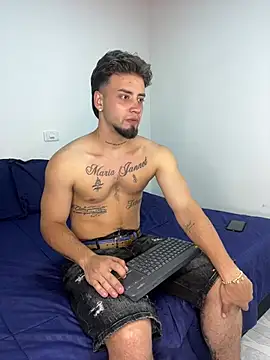 MattDevon online show from July 3, 2026, 11:00 pm