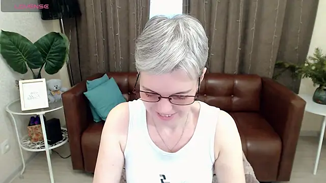 Snapshot of Cutie_Erikaa1 chatting on January 9, 2025, 8:24 am Cutie Erikaa1 online show from January 9, 2025, 8:24 am