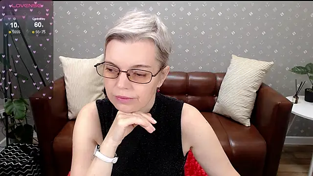 Cutie Erikaa1 online show from October 14, 2025, 2:12 am