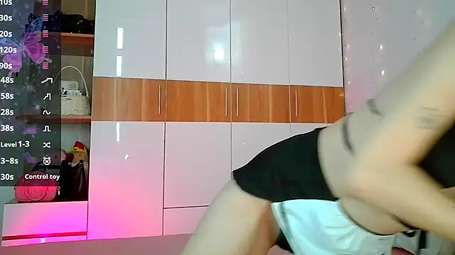 Taiyu Yoshiwara online show from November 7, 2025, 11:38 pm