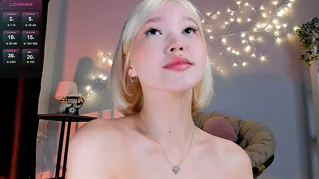 Snapshot of milli_sun_ chatting on December 27, 2024, 5:09 am milli sun online show from December 27, 2024, 5:09 am