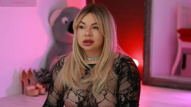 MissLilaa online show from March 22, 2025, 5:41 pm