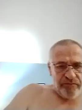 Snapshot of geilerschwanz64 chatting on October 26, 2025, 9:37 am geilerschwanz64 online show from October 26, 2025, 9:37 am