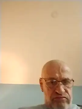 Snapshot of geilerschwanz64 chatting on November 4, 2025, 10:47 am geilerschwanz64 online show from November 4, 2025, 10:47 am