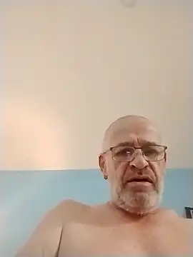 Snapshot of geilerschwanz64 chatting on November 10, 2025, 6:40 pm geilerschwanz64 online show from November 10, 2025, 6:40 pm