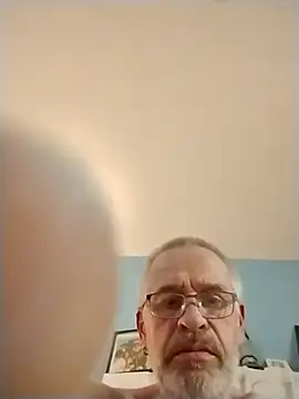 Snapshot of geilerschwanz64 chatting on December 20, 2025, 5:14 am geilerschwanz64 online show from December 20, 2025, 5:14 am
