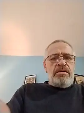 Snapshot of geilerschwanz64 chatting on December 23, 2025, 7:28 am geilerschwanz64 online show from December 23, 2025, 7:28 am