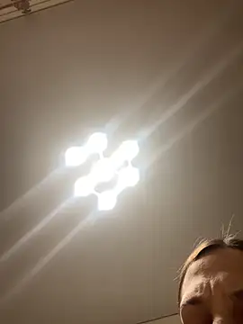 Snapshot of Janet_Welder chatting on October 19, 2025, 7:47 pm Janet Welder online show from October 19, 2025, 7:47 pm