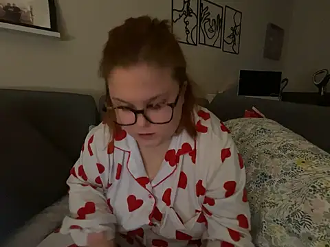 Snapshot of Tallulah-mae-xoxox chatting on January 21, 2025, 8:21 pm Tallulah-mae-xoxox online show from January 21, 2025, 8:21 pm