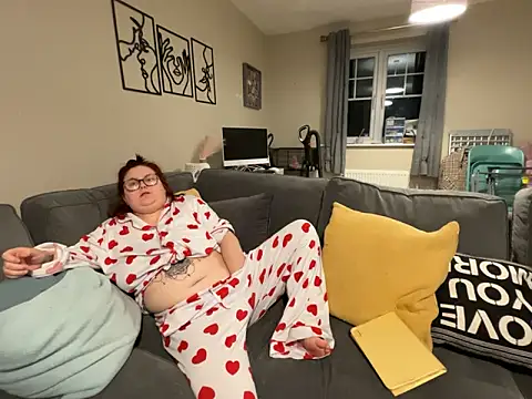 Snapshot of Tallulah-mae-xoxox chatting on January 27, 2025, 6:31 pm Tallulah-mae-xoxox online show from January 27, 2025, 6:31 pm