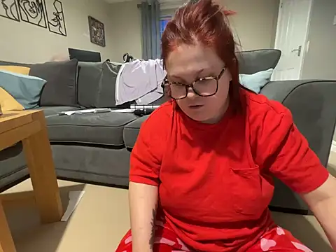 Snapshot of Tallulah-mae-xoxox chatting on January 31, 2025, 5:21 pm Tallulah-mae-xoxox online show from January 31, 2025, 5:21 pm