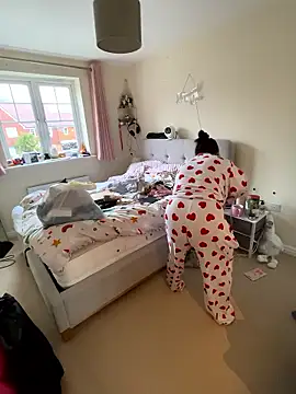 Snapshot of Tallulah-mae-xoxox chatting on January 9, 2026, 12:19 pm Tallulah-mae-xoxox online show from January 9, 2026, 12:19 pm