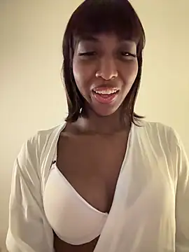 IamCrystal2 online show from December 15, 2024, 11:20 pm