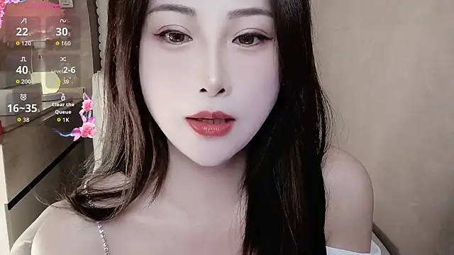 Snapshot of Blossom-666 chatting on February 20, 2026, 6:48 am Blossom-666 online show from February 20, 2026, 6:48 am