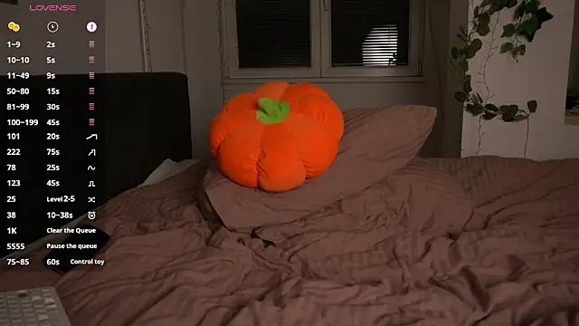 Snapshot of ArianaMur chatting on February 6, 2026, 5:12 am ArianaMur online show from February 6, 2026, 5:12 am