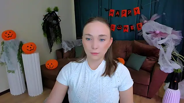 TrueReincarnation online show from November 5, 2025, 10:15 am