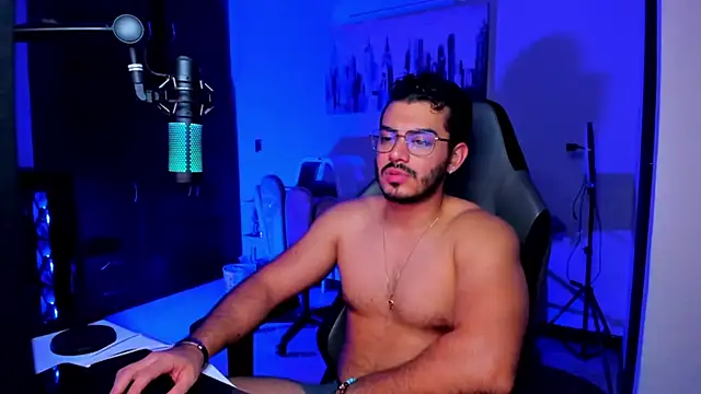 BrunoD31 online show from November 28, 2025, 4:04 am