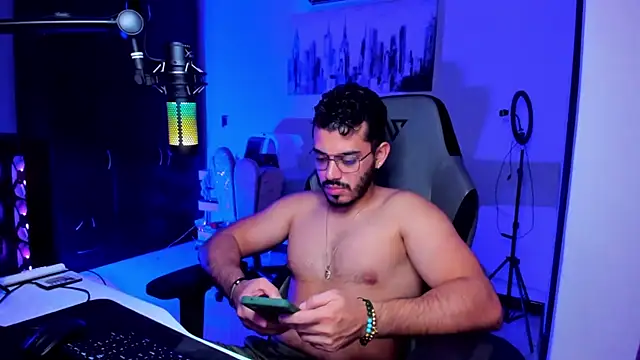 Snapshot of BrunoD31 chatting on December 20, 2025, 2:29 am BrunoD31 online show from December 20, 2025, 2:29 am