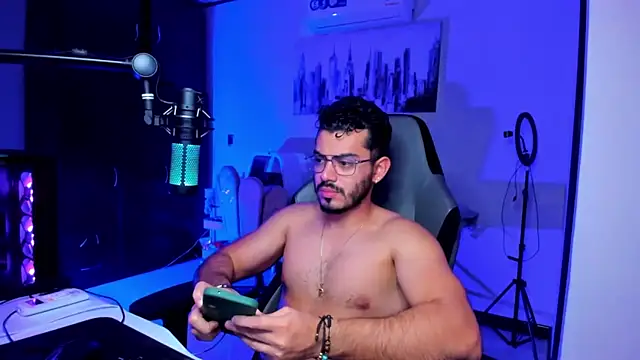 Snapshot of BrunoD31 chatting on December 21, 2025, 4:19 am BrunoD31 online show from December 21, 2025, 4:19 am