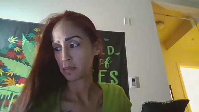 Snapshot of SexiiiMexiii chatting on December 26, 2024, 9:47 pm SexiiiMexiii online show from December 26, 2024, 9:47 pm