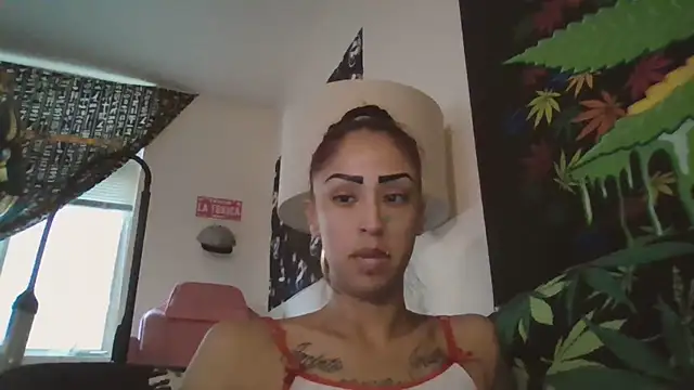 Snapshot of SexiiiMexiii chatting on January 12, 2025, 11:04 pm SexiiiMexiii online show from January 12, 2025, 11:04 pm