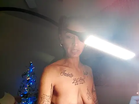 Snapshot of SexiiiMexiii chatting on January 19, 2025, 2:57 am SexiiiMexiii online show from January 19, 2025, 2:57 am