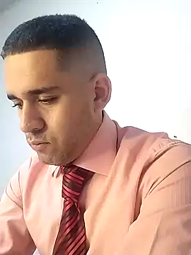 CRISTHIAN GREY01 online show from January 22, 2025, 2:46 pm