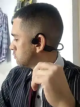 CRISTHIAN GREY01 online show from January 24, 2025, 4:39 pm