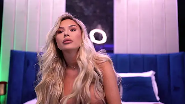 Snapshot of SelenaFrost chatting on December 9, 2024, 7:50 am SelenaFrost online show from December 9, 2024, 7:50 am