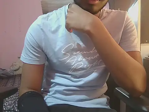 KissesBoyAD online show from December 1, 2025, 6:57 pm