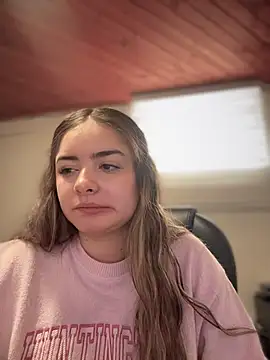 imlindapink online show from November 4, 2025, 2:38 pm