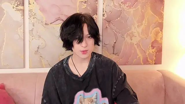 fiamoory online show from November 4, 2025, 12:43 am