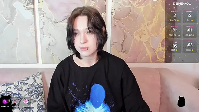 fiamoory online show from May 18, 2026, 1:24 am
