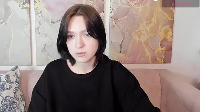 fiamoory online show from May 21, 2026, 1:23 am