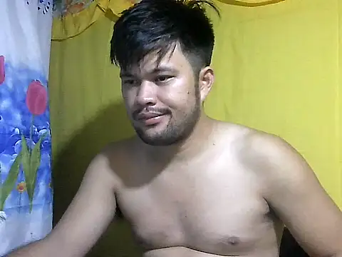 Snapshot of HairyHottestpinoyHandsome chatting on May 24, 2026, 9:20 pm HairyHottestpinoyHandsome online show from May 24, 2026, 9:20 pm