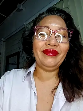 Snapshot of anniecoopeer chatting on January 24, 2025, 11:37 am anniecoopeer online show from January 24, 2025, 11:37 am
