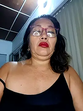 Snapshot of anniecoopeer chatting on January 26, 2025, 5:13 am anniecoopeer online show from January 26, 2025, 5:13 am