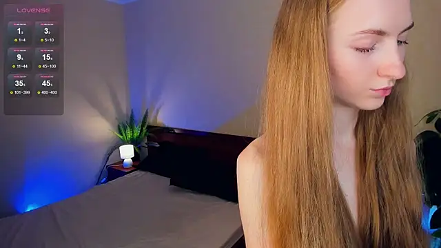 Snapshot of EsmaCarll chatting on December 26, 2024, 2:44 am EsmaCarll online show from December 26, 2024, 2:44 am