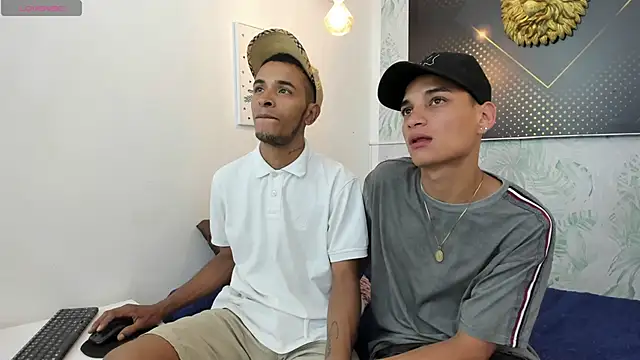 Snapshot of JordanAndAndrew chatting on January 14, 2025, 7:43 pm JordanAndAndrew online show from January 14, 2025, 7:43 pm