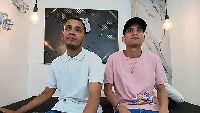 Snapshot of JordanAndAndrew chatting on November 15, 2025, 8:38 pm JordanAndAndrew online show from November 15, 2025, 8:38 pm