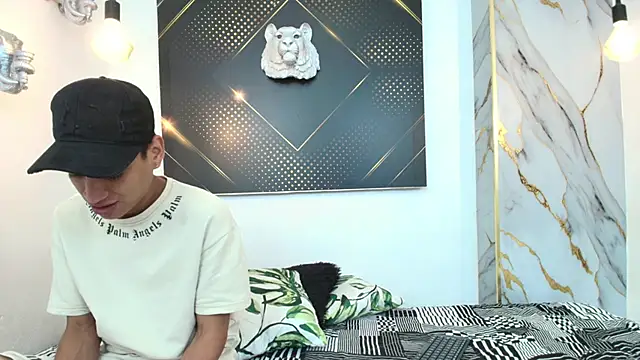 Snapshot of JordanAndAndrew chatting on November 24, 2025, 9:03 pm JordanAndAndrew online show from November 24, 2025, 9:03 pm